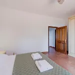 아파트 Guesthost - Amazing With Private Parking & Pool