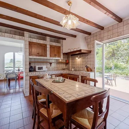 Lejlighed Guesthost - Amazing With Private Parking & Pool