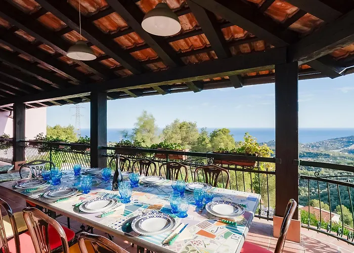 Guesthost - Amazing With Private Parking & Pool *