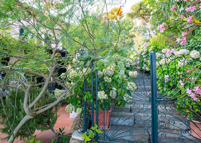 Apartamento Guesthost - Amazing With Private Parking & Pool *