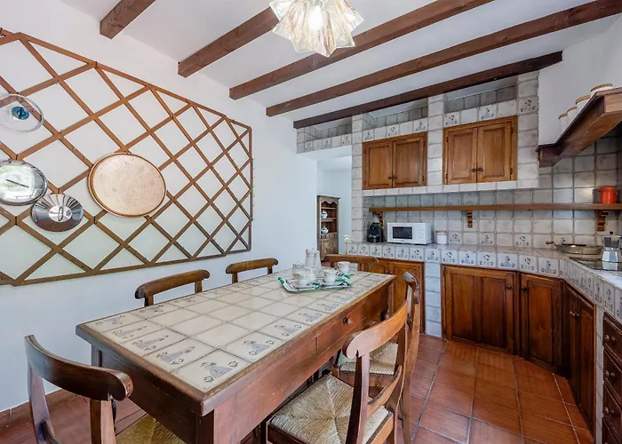 Guesthost - Amazing With Private Parking & Pool * Barcheo